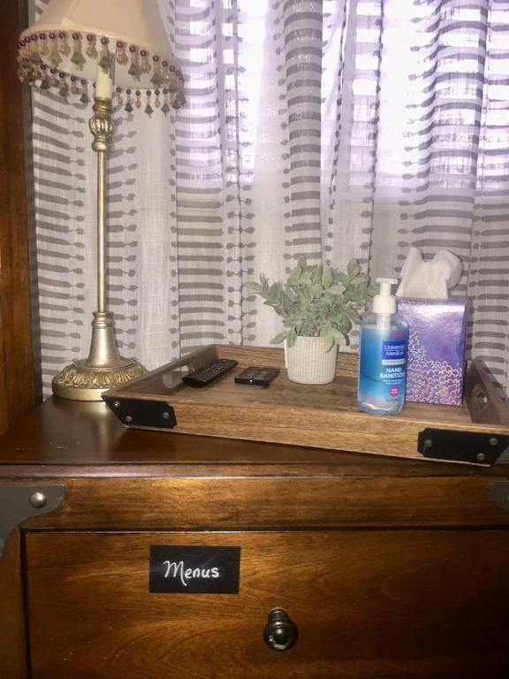 Becky & Marvels 420 Stay (Private Room)