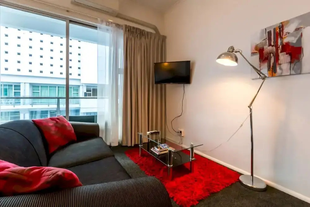 Modern 1 Bedroom Apartment on Princes Wharf