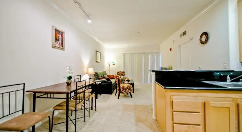 Downtown Apartelle