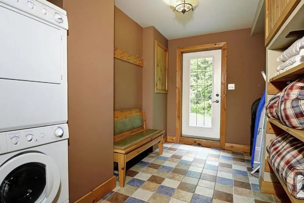 Chalet 9023 Chemin des Alpages by Les Chalets Alpins