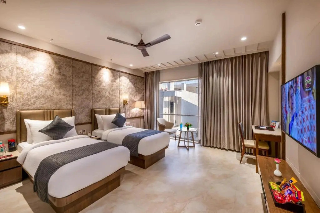 SkkyLight Lords Inn Nanded