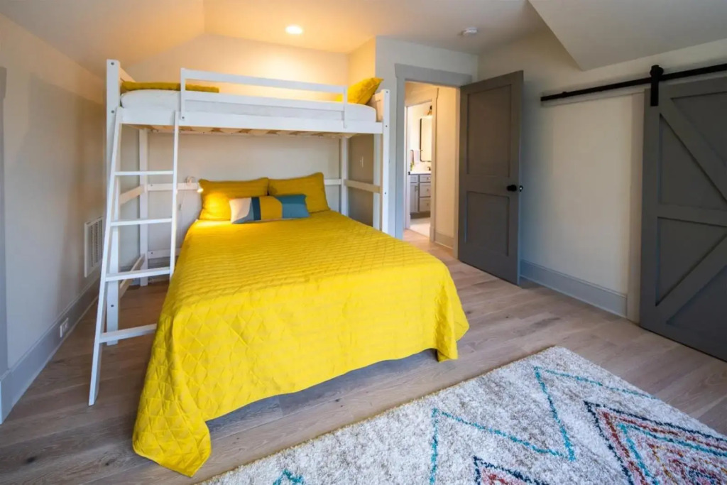 Kings Creek Cottage · Kings Creek Cottage Downtown