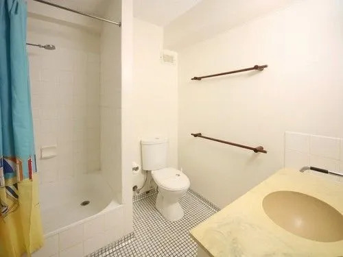 Warroo Apartments