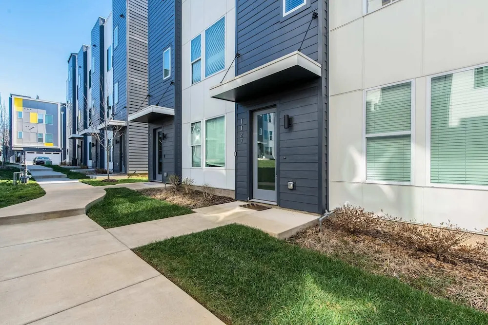 Spectacular Condo Rooftop Deck Great for Groups