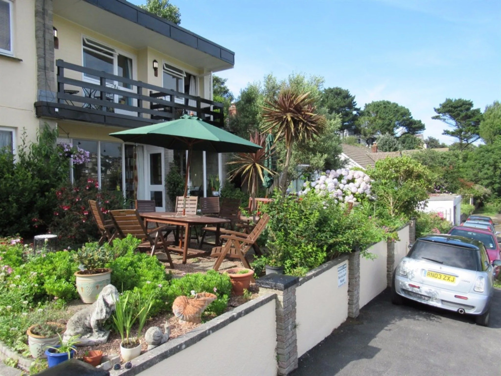 Avoncourt Lodge