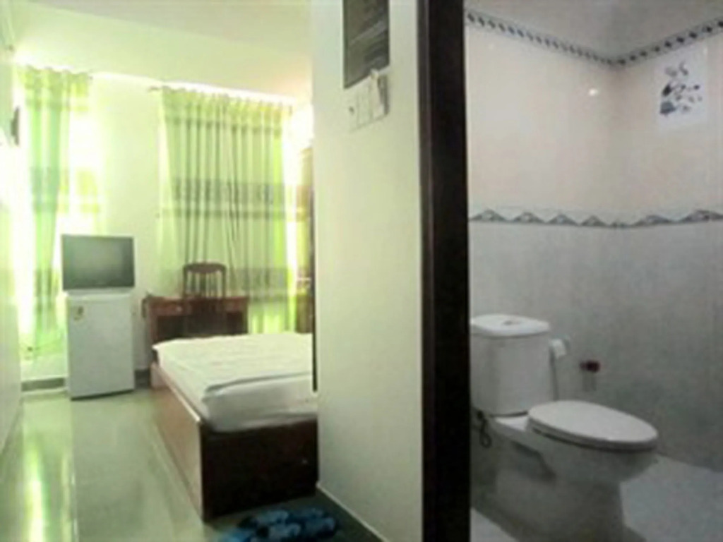 Song Xanh Hotel near SECC - FV