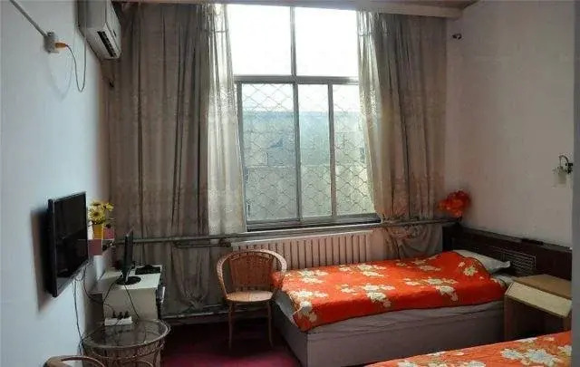 Yishui Haotai Business Hotel