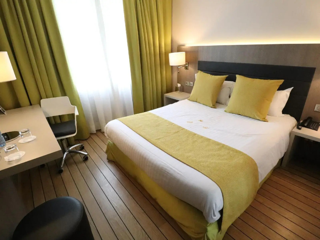 Logis Hôtel & Restaurant - Les Tuileries