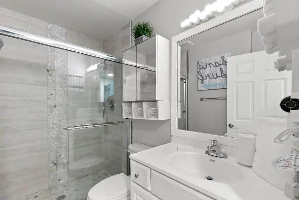 Bare Foot A212 by Distinctive Beach Rentals