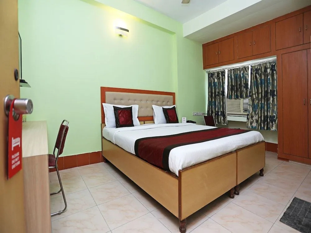 OYO 9547 Hotel Atmaram Lodging