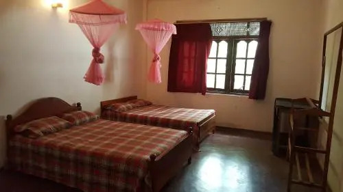 Samadhi Holiday Inn