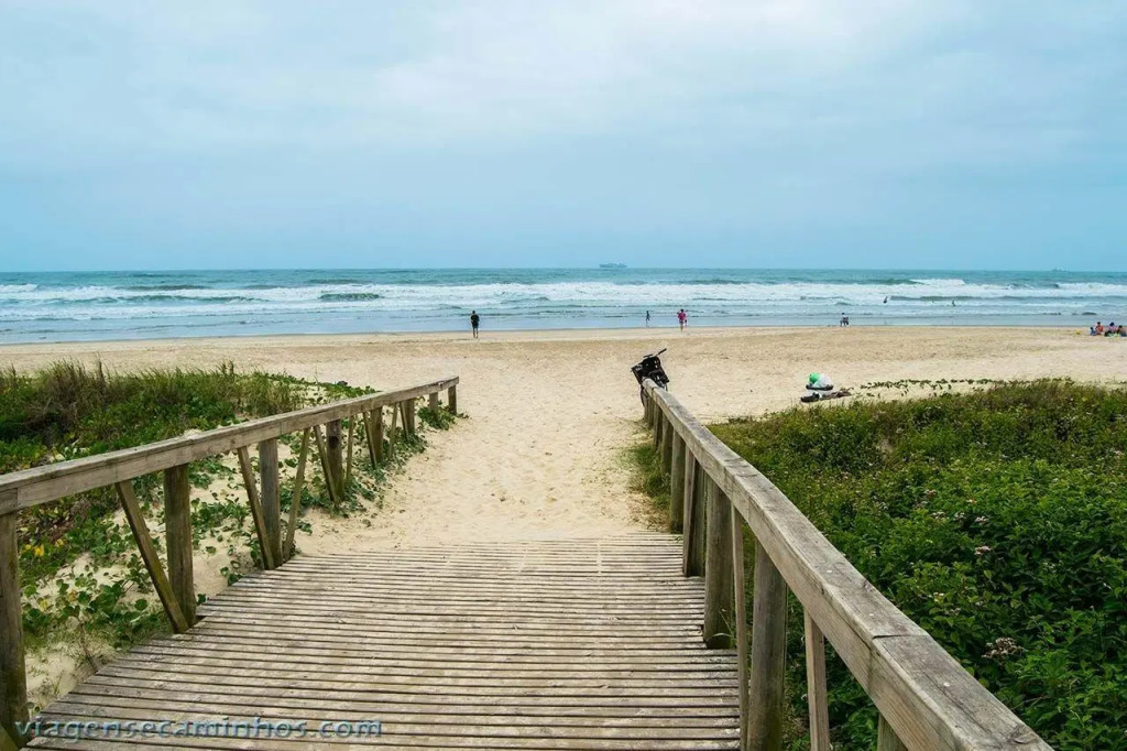 Casa de férias familiar com linda vista à 300m da Meia Praia de Navegantes