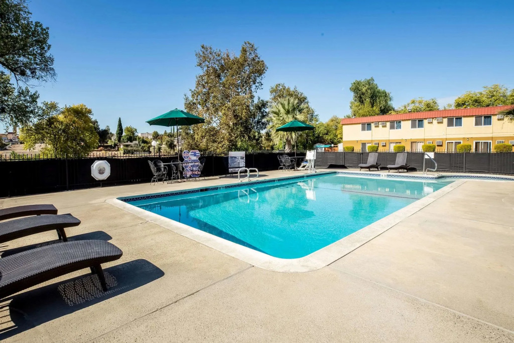 Travelodge by Wyndham Red Bluff South of Redding