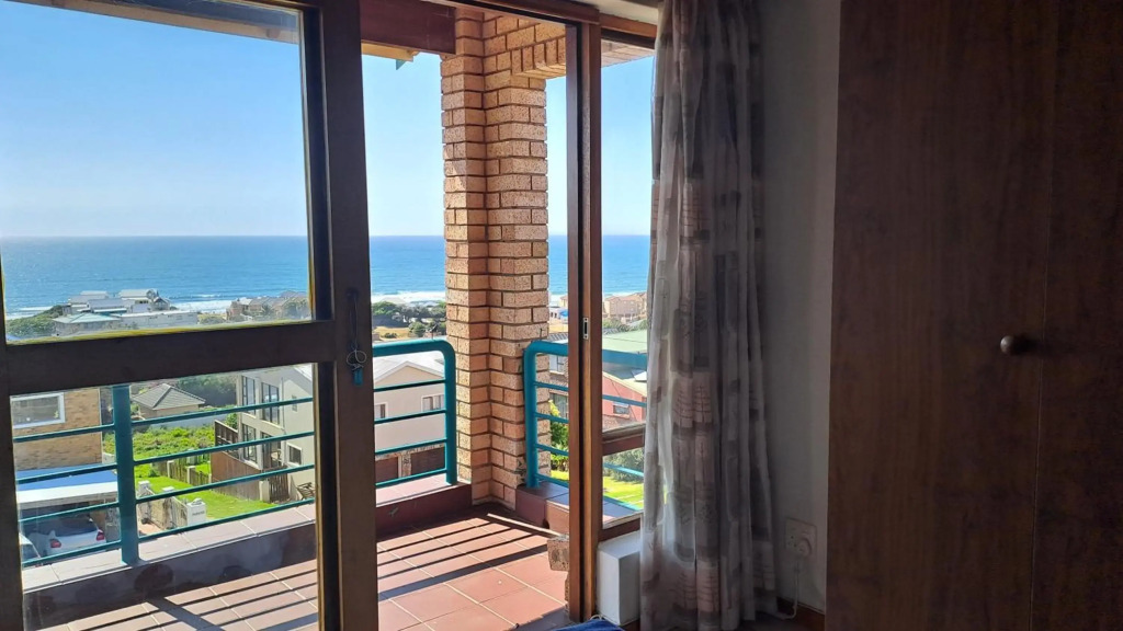 Villa @ 19 Palm with spectacular sea views