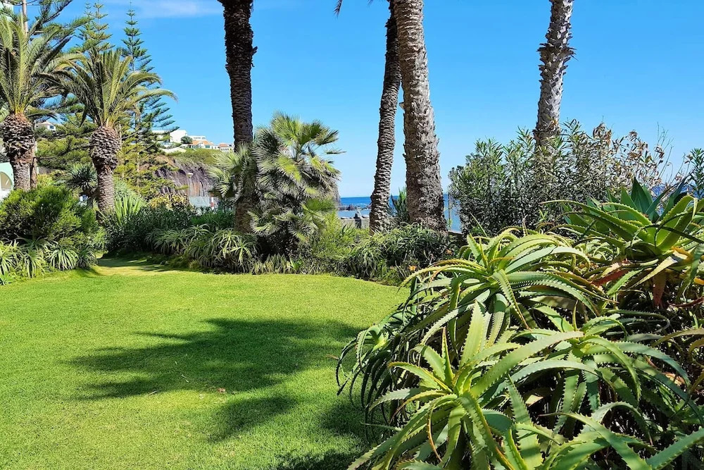 Apartment With 3 Bedrooms in Funchal, With Wonderful sea View, Shared Pool, Furnished Terrace - 50 m From the Beach