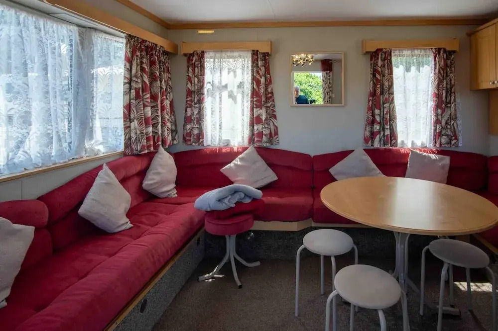 Hopkins Retreat - 3 Bedroom Caravan - Hot Tub