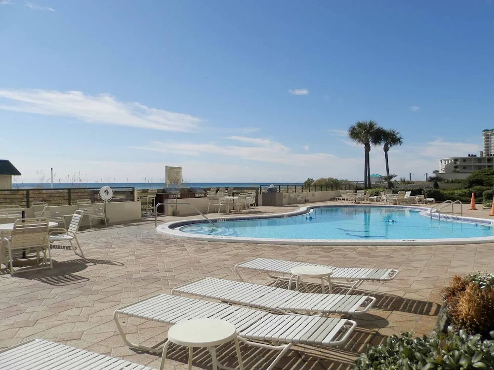 Emerald Towers II by Southern Vacation Rentals