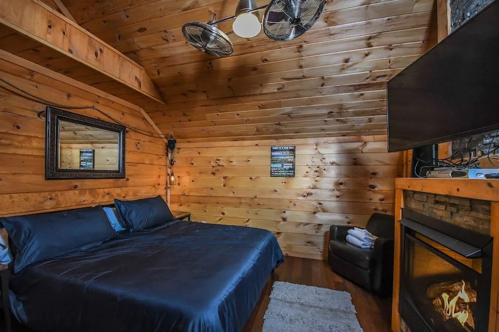 LakeStar Chalet
