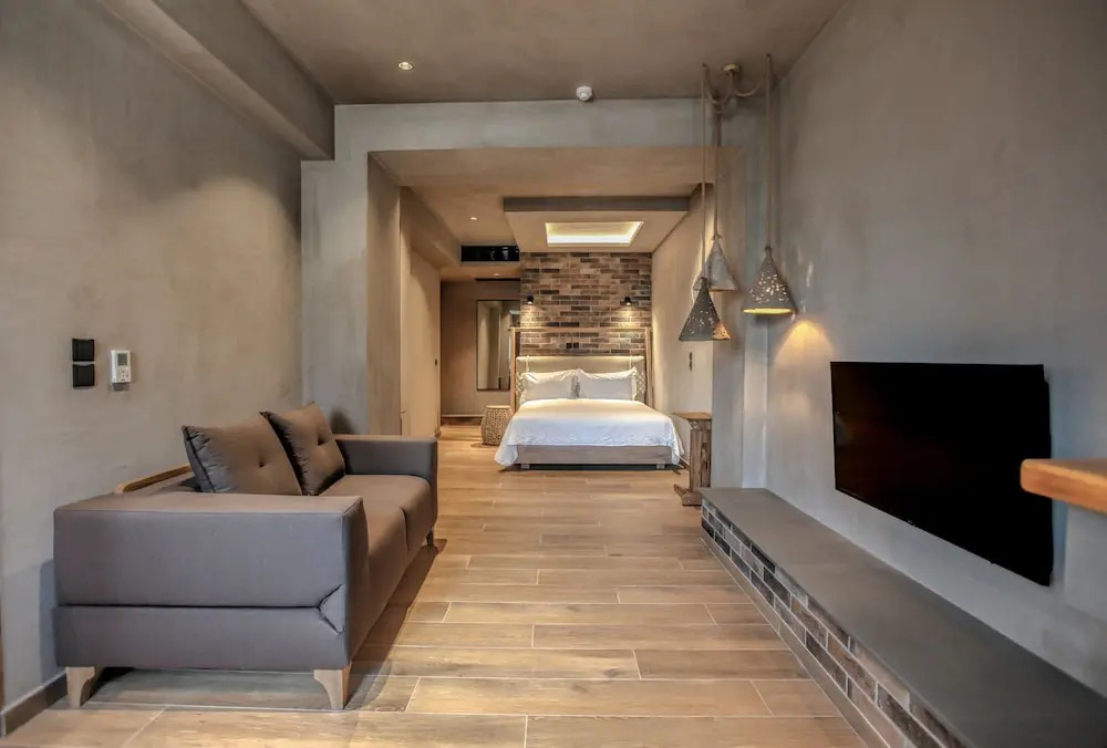 Meteora Heaven and Earth premium suites