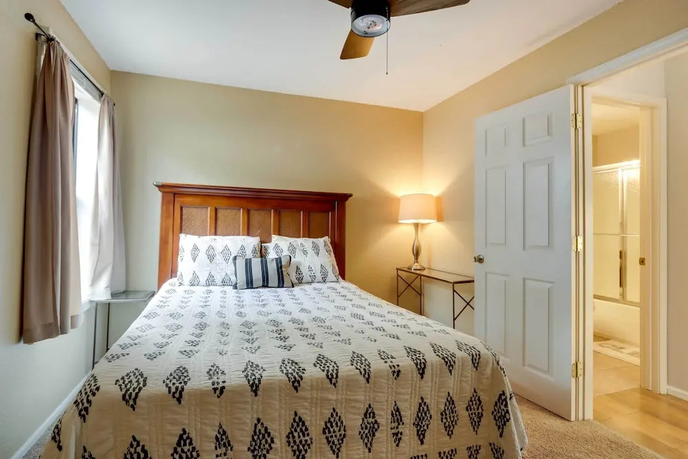 Unwind Poolside! Lakefront Osage Beach Condo