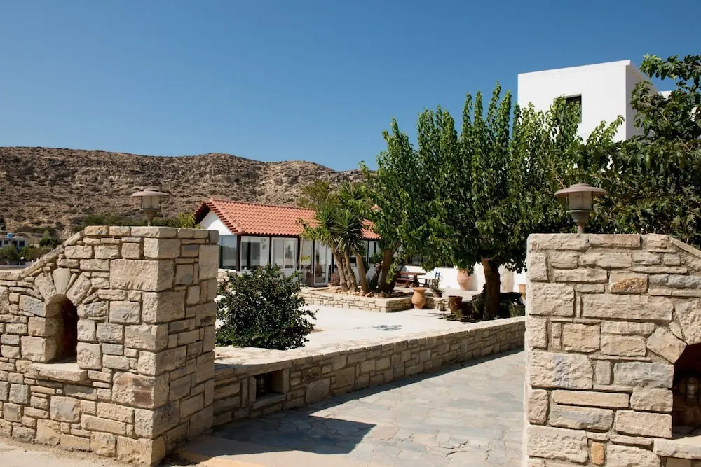 Paradise Hotel