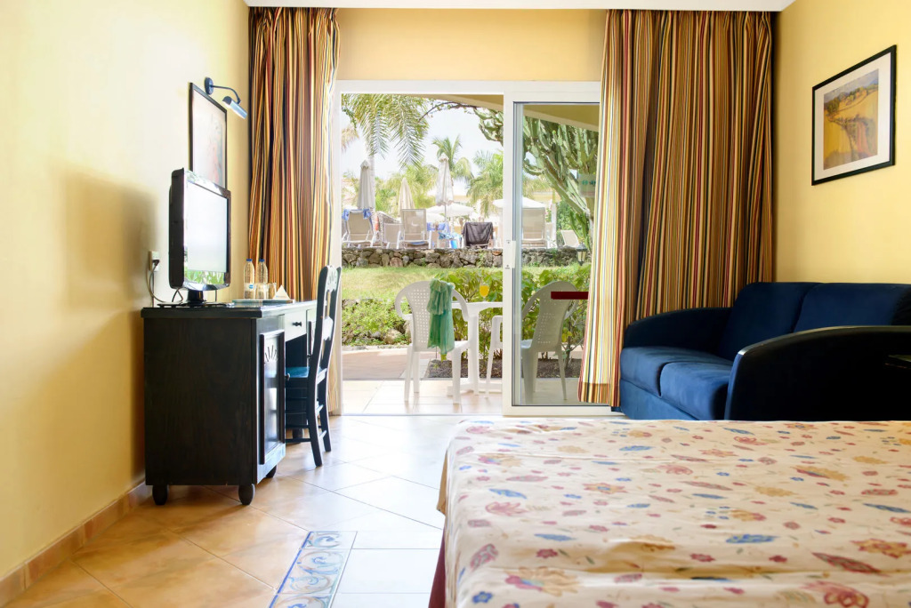R2 Buganvilla Hotel & Spa