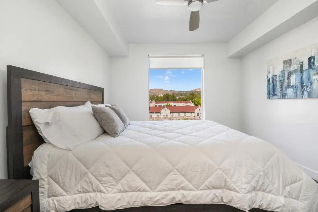 Luxe Downtown Condo with Amenities 21