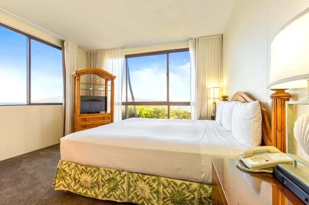 K B M Resorts- Ks-260 Ocean-front Views, 2bd, Large Floorplan, Steps to Pools and Beach!