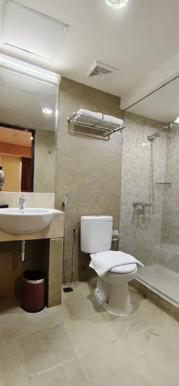 Grand Serpong Hotel