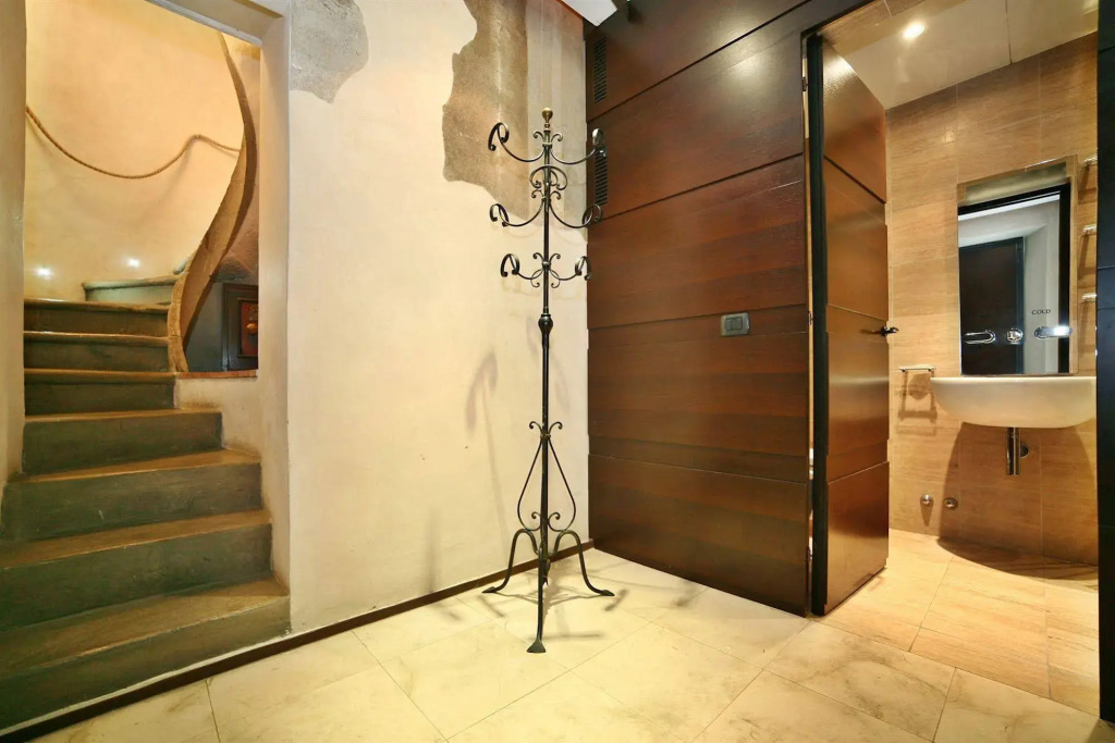 Florentia Suites