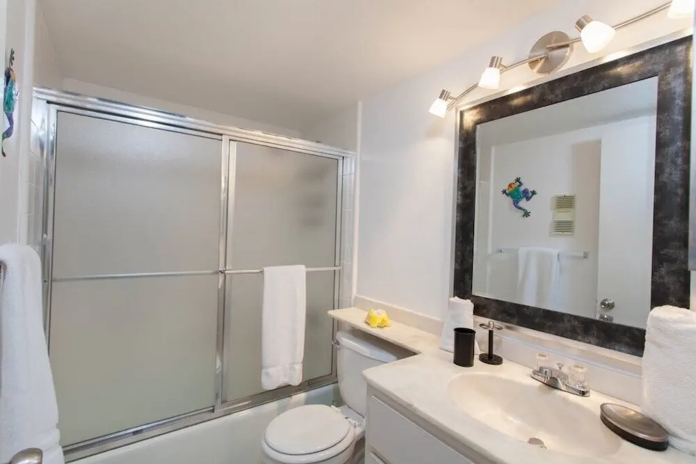 Estero Blvd Condo #259117 2 Bedrooms 2 Bathrooms Condo