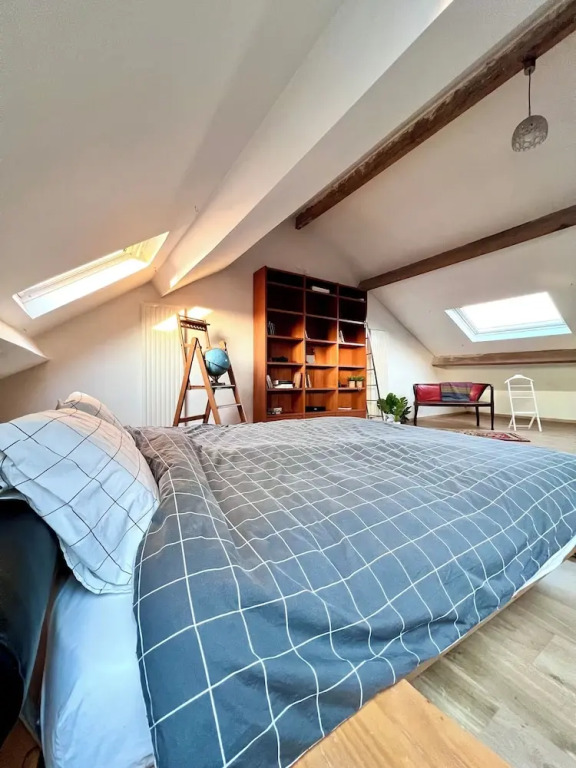 Spacious Family Apartment Midi
