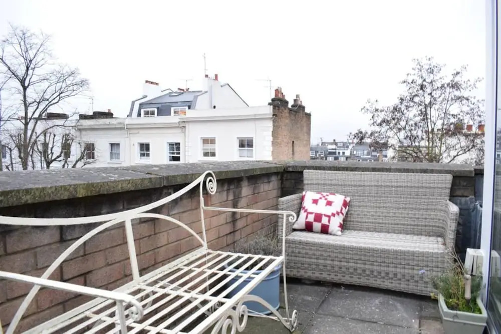 Stylish 1 Bedroom Penthouse Near Notting Hill