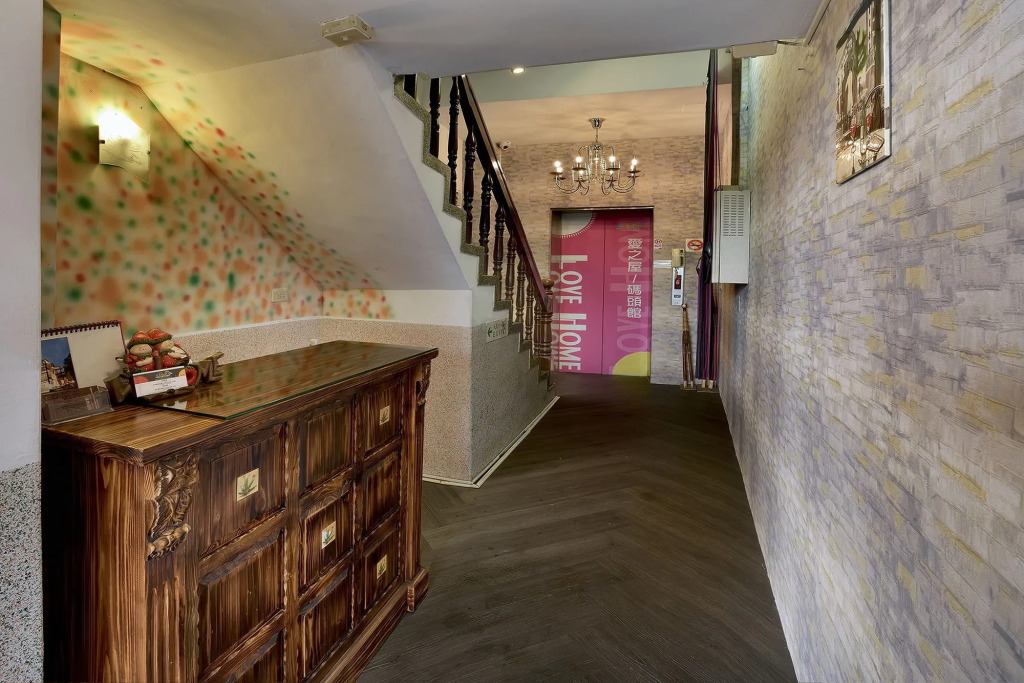 Sun Moon Lake Loft Inn