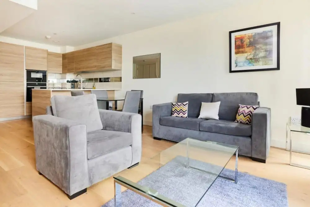 The River Thames Wonder - Tempting 2bdr Flat With Balcony