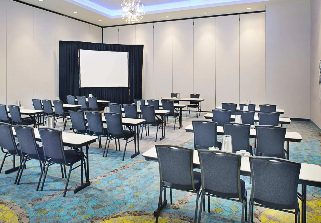 Courtyard by Marriott Dallas Carrollton and Carrollton Conference Center