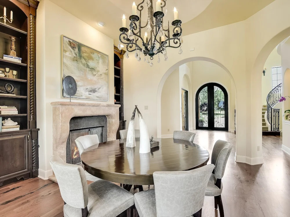 The Arrive Sunrise Estate On Lake Austin 5 Bedroom Estate