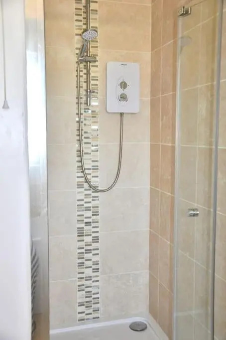 Stunning ANNEXE 1 luxury bedroom, eating area & bathroom only!