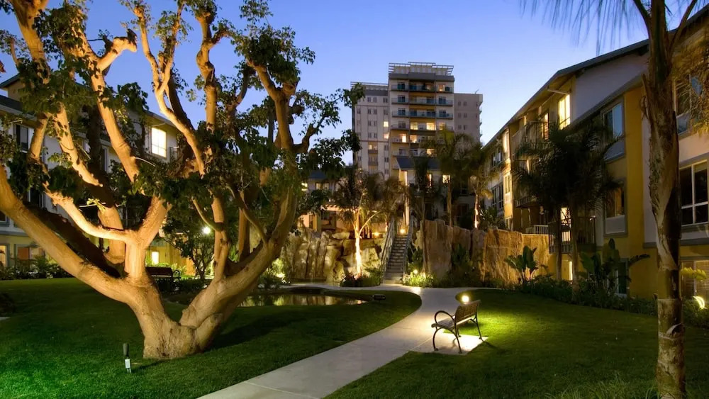 Global Luxury Suites at Via Marina