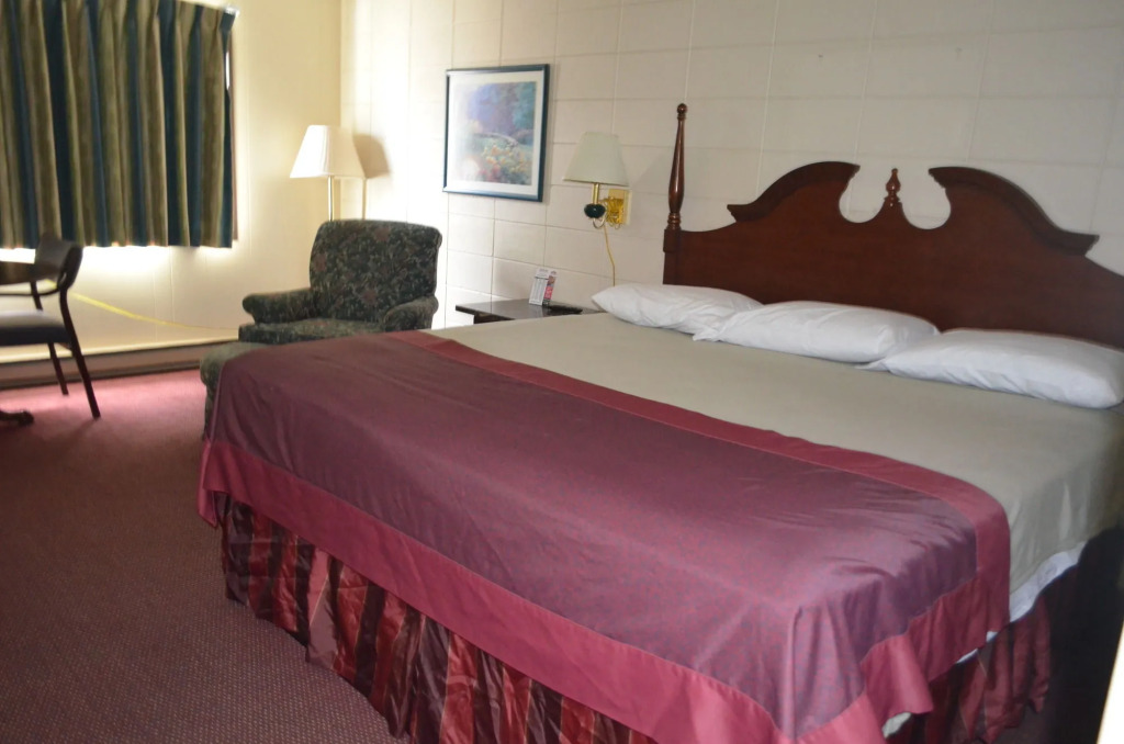 Grand Inn Fargo