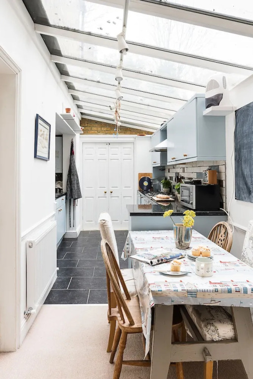 Cosy 2BR Family Home in Battersea
