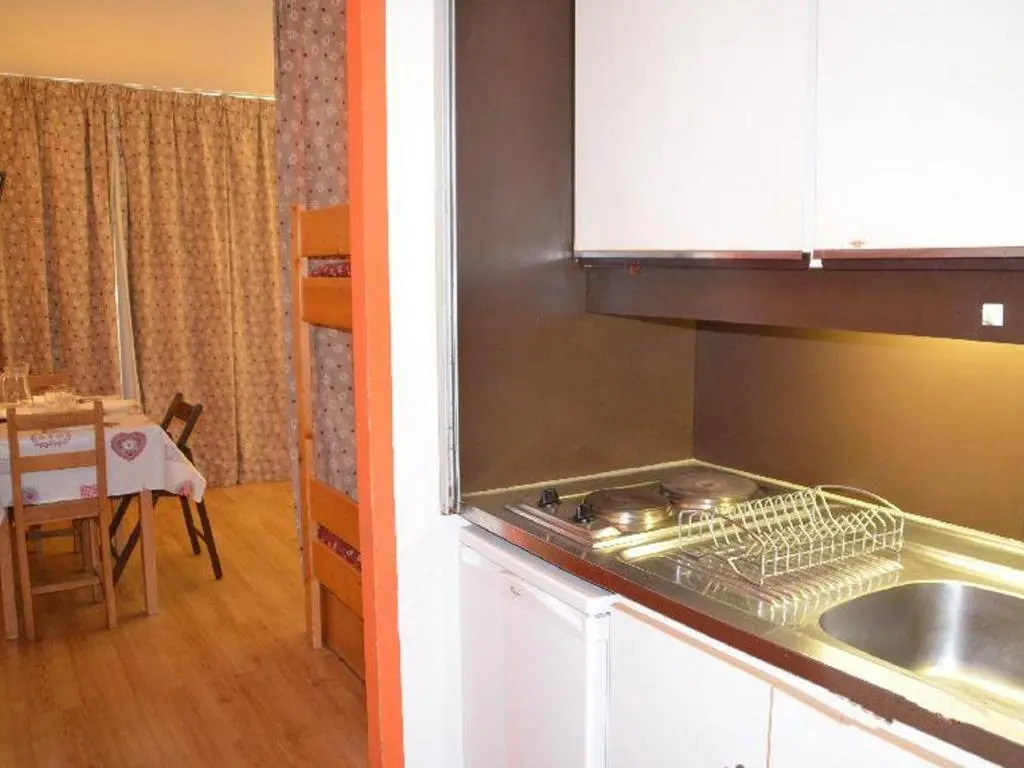 Appartement Les Menuires, 1 pièce, 4 personnes - FR-1-452-185