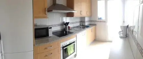 2010-Superb apt 2 bedrooms in complex with pool