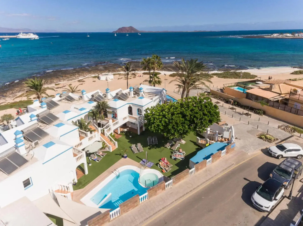 Apartamentos LIVVO Galera Beach