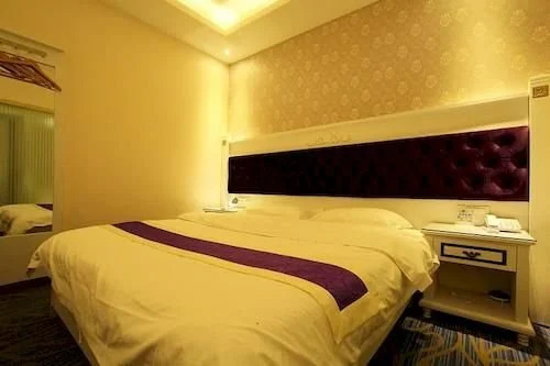 Shangjing Hotel(尚景大酒店(桂林电子科技大学金鸡岭校区店）)