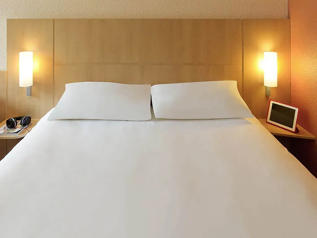Ibis Roanne Le Coteau Hotel Restaurant