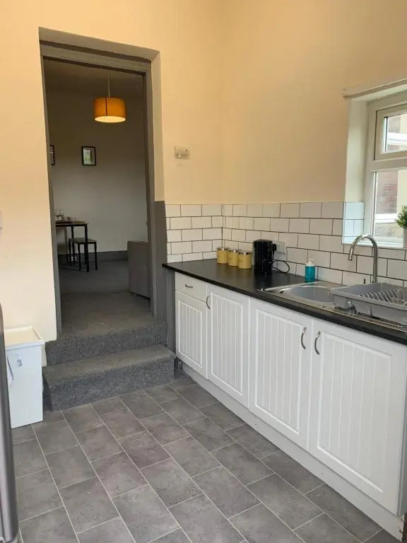 Balfour - Beautiful refurbished spacious 3 bedroom Gateshead flat
