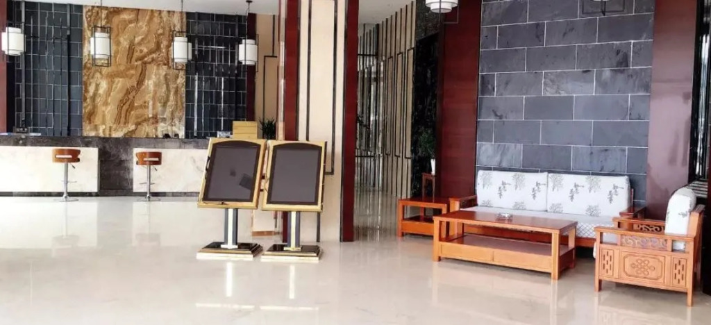 Wanbo InterContinental Hotel (Jian Railway Station)