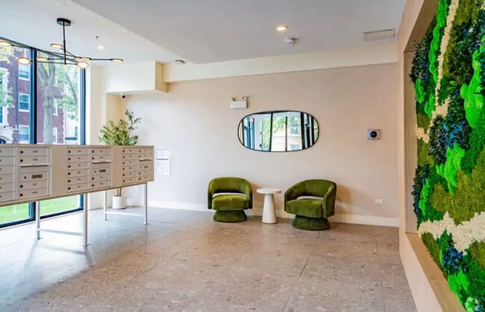 Edgewater Apt With Free Parking Gym Modern Living