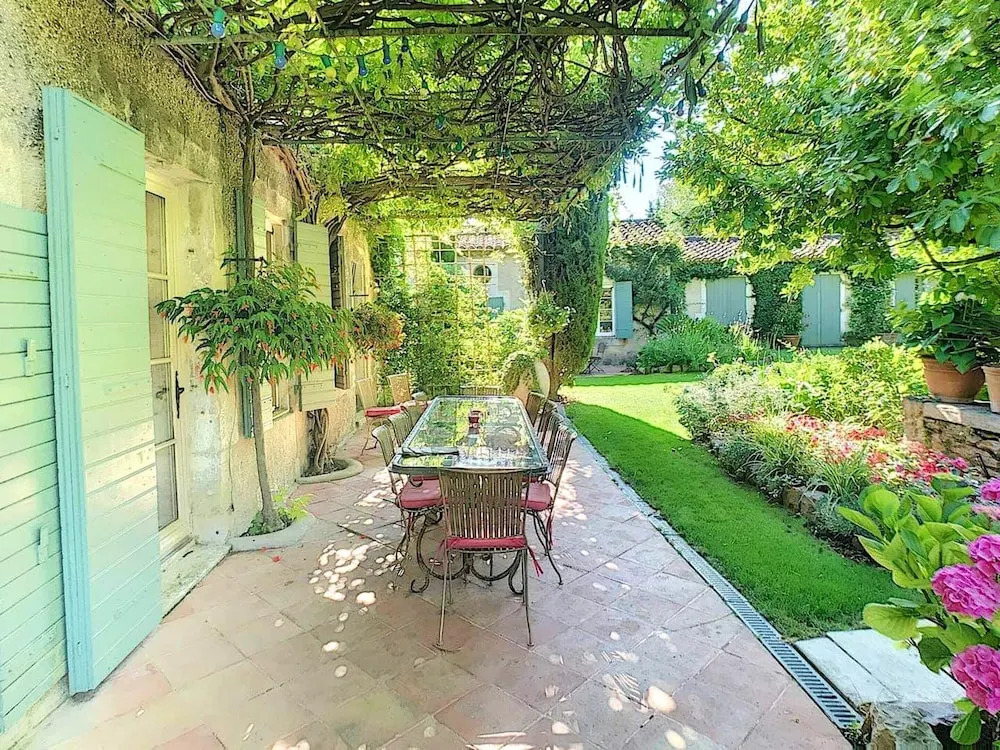 Villa with 6 Bedrooms in Saint-Rémy-De-Provence, with Private Pool, Enclosed Garden And Wifi - 266 Km From the Beach